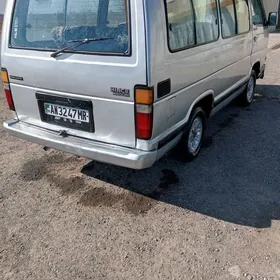 Toyota Hiace 1987