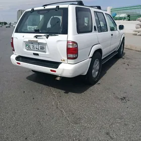 Nissan Pathfinder 1999