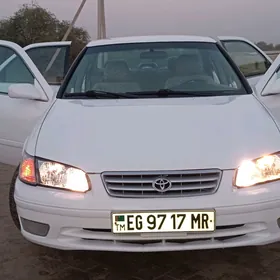 Toyota Camry 2000
