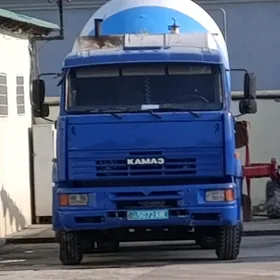 Kamaz 6520 2011