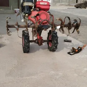 Ýer sürýàn tyragtor