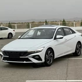 Hyundai Elantra 2025