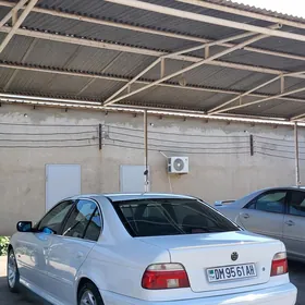 BMW E39 2002