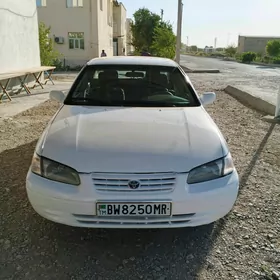 Toyota Camry 1999