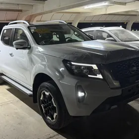 Nissan Navara 2024