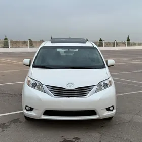 Toyota Sienna 2017