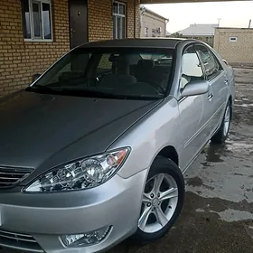 Toyota Camry 2004