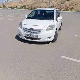 Toyota Yaris 2009