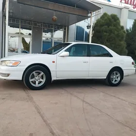 Toyota Camry 2001
