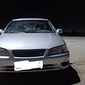 Toyota Camry 2000