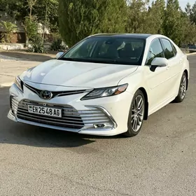 Toyota Camry 2022