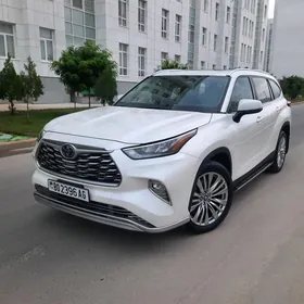 Toyota Highlander 2020