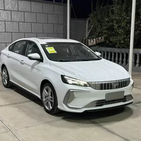 Geely Emgrand 2025