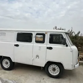 UAZ 2206 2013