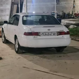 Toyota Camry 2001