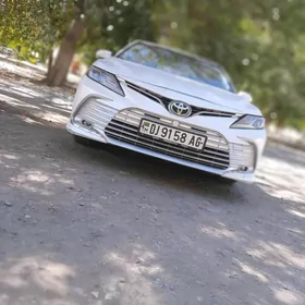 Toyota Camry 2020