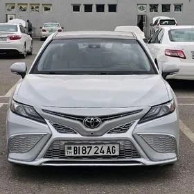 Toyota Camry 2022