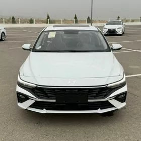 Hyundai Elantra 2025
