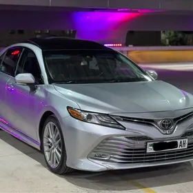 Toyota Camry 2018