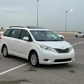 Toyota Sienna 2017