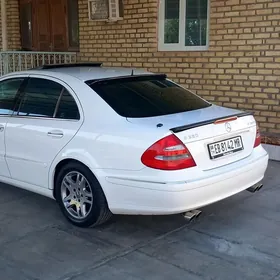 Mercedes-Benz E320 2002
