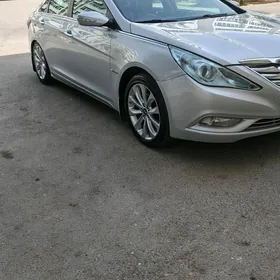 Hyundai Sonata 2011
