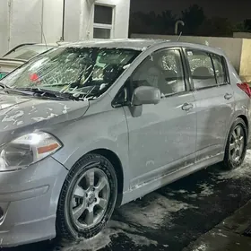 Nissan Versa 2010