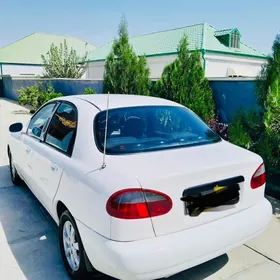 Daewoo Lanos 1999