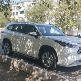Toyota Highlander 2020