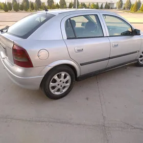 Opel Astra 2003