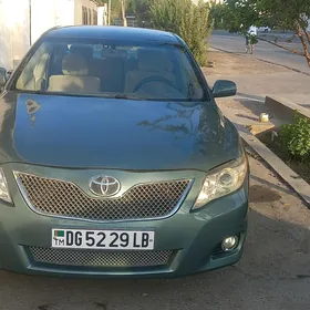 Toyota Camry 2011