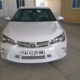 Toyota Camry 2016