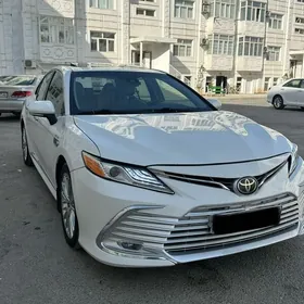 Toyota Camry 2022