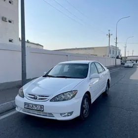 Toyota Camry 2004