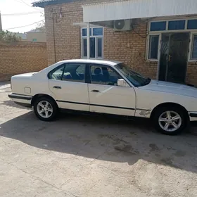 BMW 525 1990