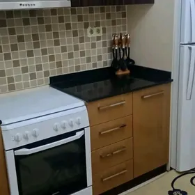 12 etaźin/ 4 ji etaźi