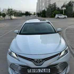 Toyota Camry 2020