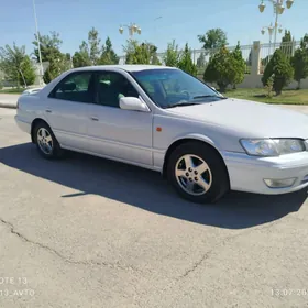 Toyota Camry 2000