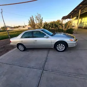 Toyota Camry 2001