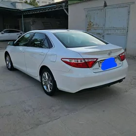Toyota Camry 2016