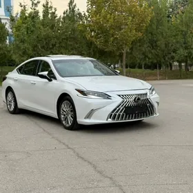 Lexus ES 350 2019