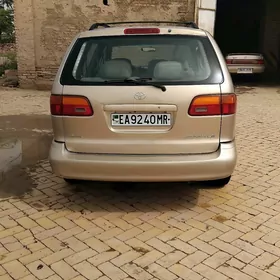 Toyota Sienna 2000