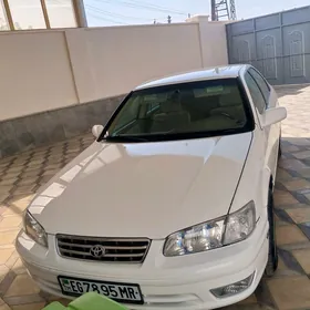 Toyota Camry 2000