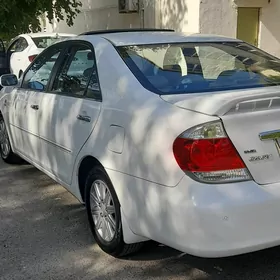 Toyota Camry 2005