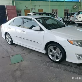 Toyota Camry 2012