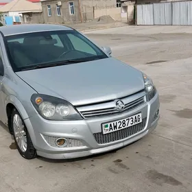 Opel Astra 2013