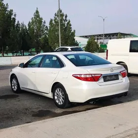 Toyota Camry 2016