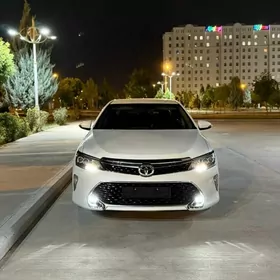 Toyota Camry 2017