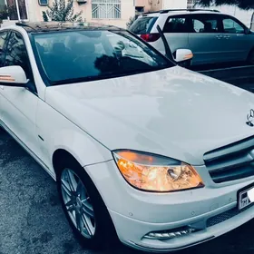 Mercedes-Benz C300 2008