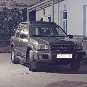 Nissan Pathfinder 2003